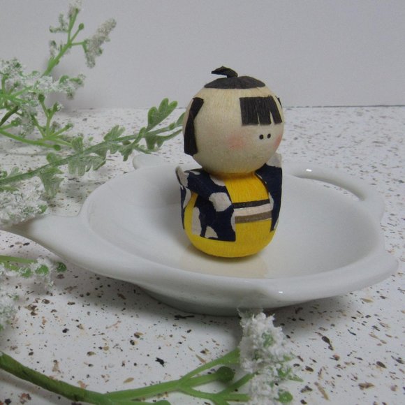 Traditional mini Kokeshi doll, japanese doll, mini - Picture 3 of 7
